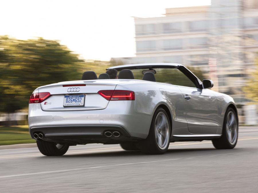  Audi S5 Cabriolet 2012 года  (NA) (фото 9 из 17)